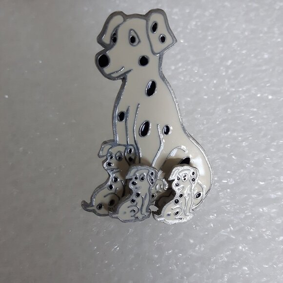 Dalmatian Dog Brooch With Mini Earrings. - Picture 2 of 7